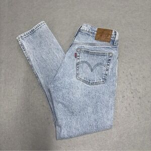 Levi's Women's Light Wash Skinny Jeans